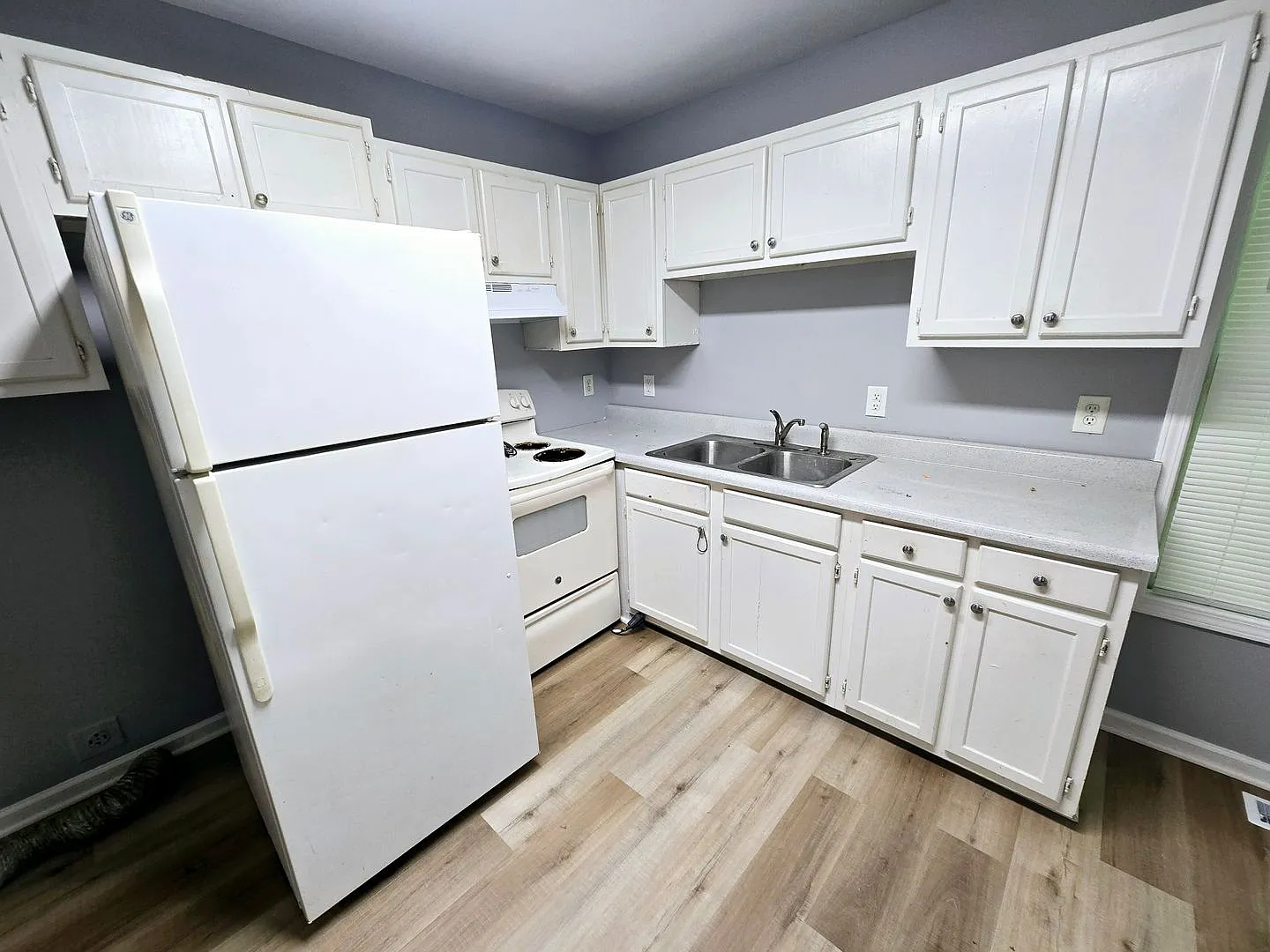 2 Bedroom, 1Bath Apartment Close to downtown Burlington — Photo 4