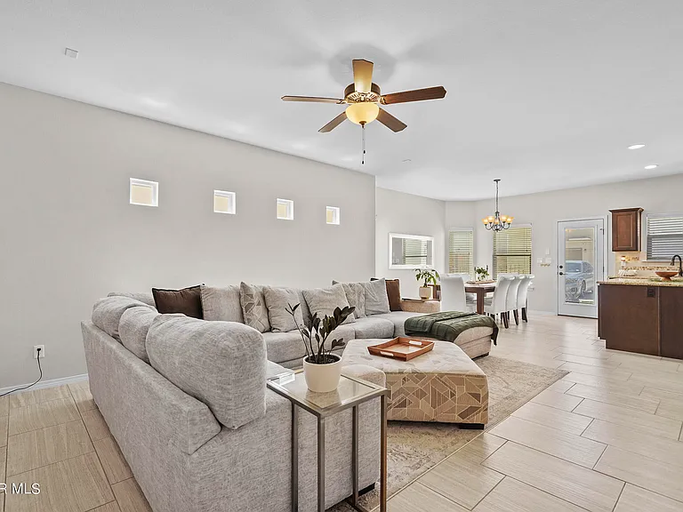2113 William Caples St — Photo 5