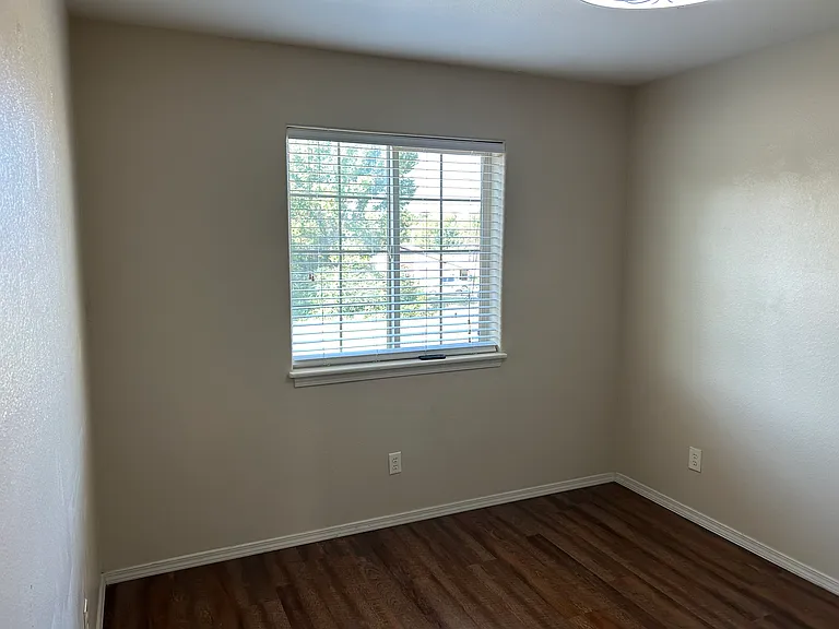 2700 Kimberlea Dr — Photo 29