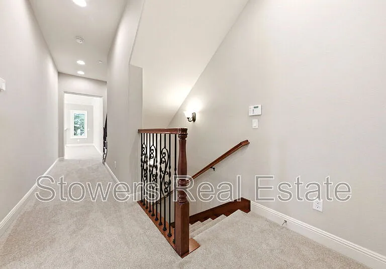 3315 Ashbourne Cir — Photo 24