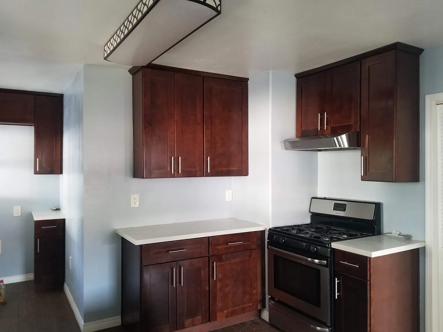 4 bed, 1800 sqft, $3,650 — Photo 2