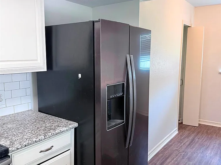 4026 Coltwood Dr — Photo 17