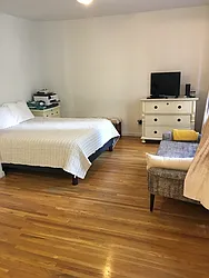 Rented by Keith Stuart Sprague Inc