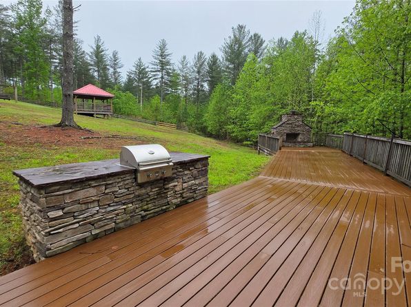 3381 Peninsula Pointe Dr NW, Valdese, NC 28690