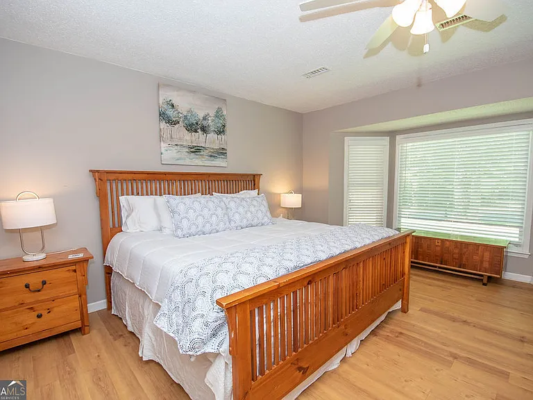 103 Burnham Rise #FURNISHED — Photo 4
