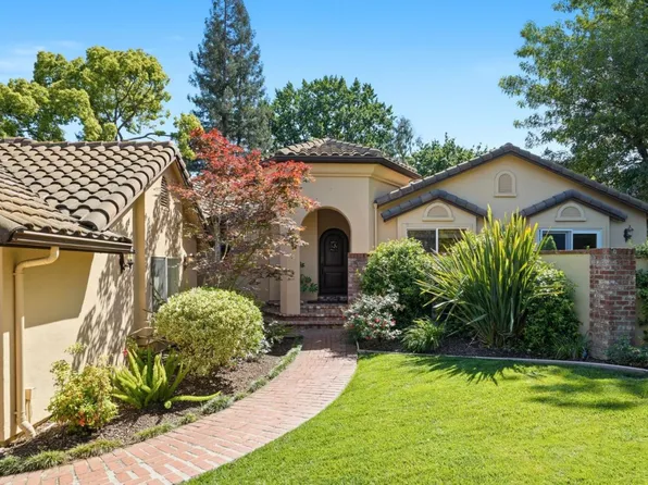 17660 Vineland Ave, Monte Sereno, CA 95030