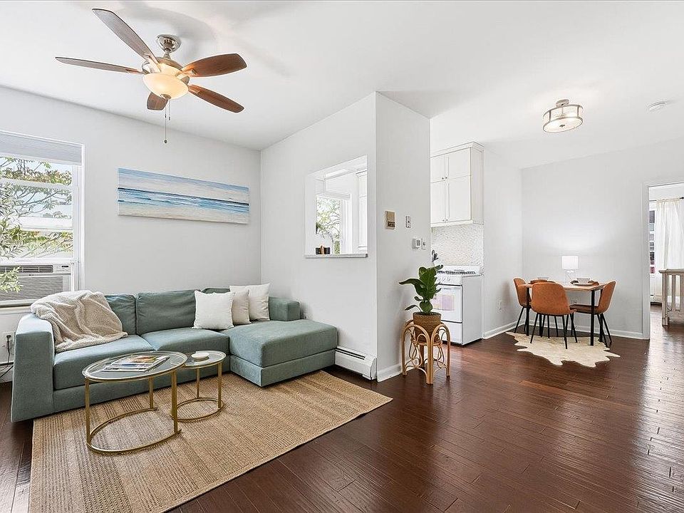 1st image of 831 Clinton St APT 11