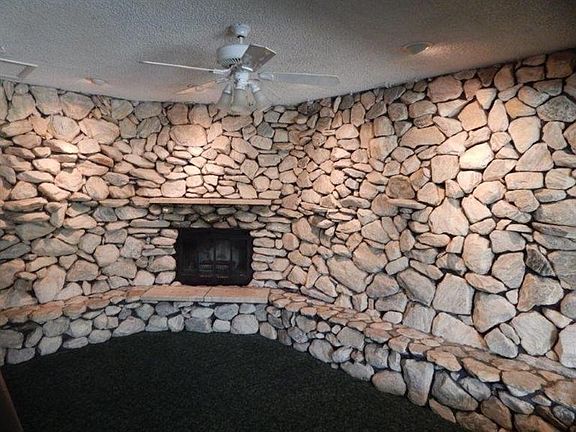 3rd image of 504 Chesterfield Dr
