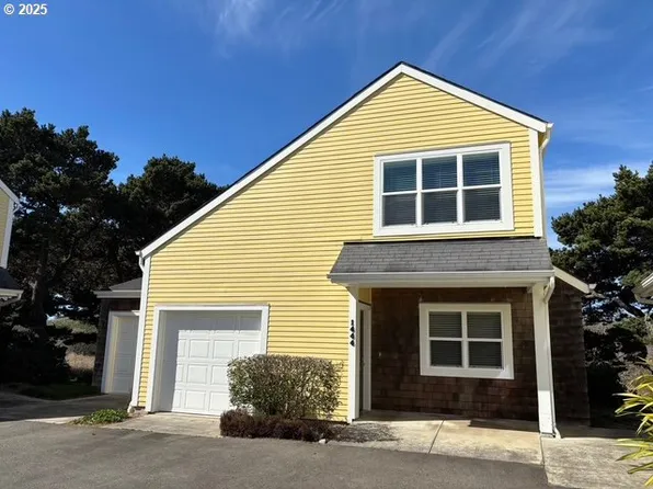 1444 Dogwood Ct, Bandon, OR 97411