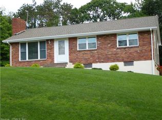 40 Crestridge Dr, Vernon, CT 06066