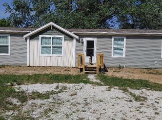 89 Claude Ln, Winfield, MO 63389