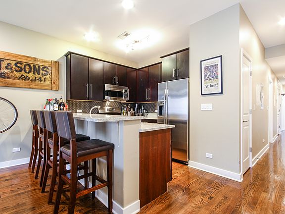 4th image of 1353 N Sedgwick St #3