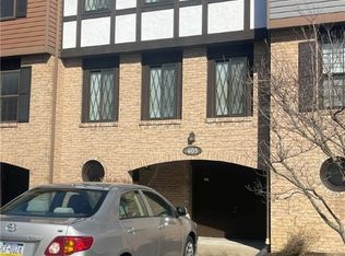 405 Maywood Dr, Bethel Park, PA