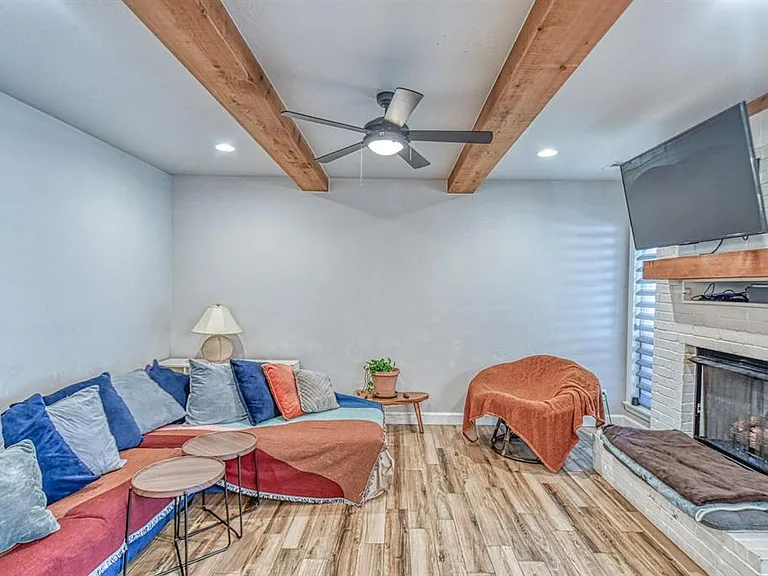 2325 Rivercross Ct — Photo 15