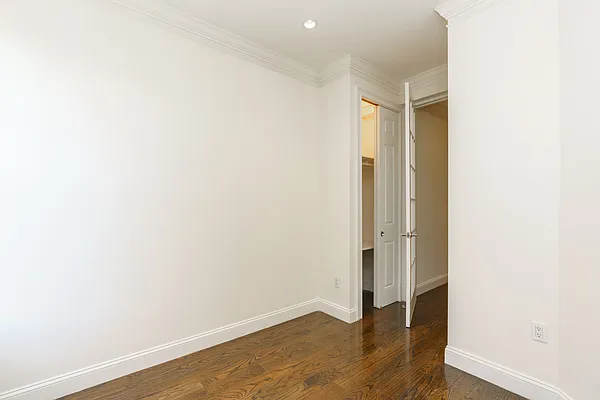 Rented by Dallien Realty Limited Liability Company | media 22