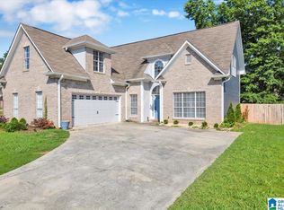 8225 Wynwood Dr, Helena, AL 35080