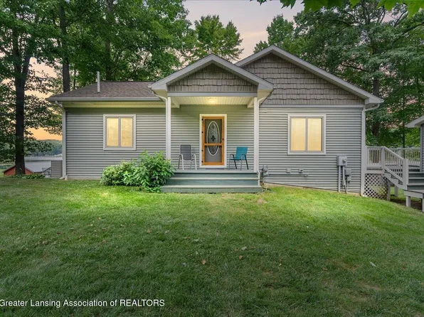 8350 Spring Rd, Stanton, MI 48888