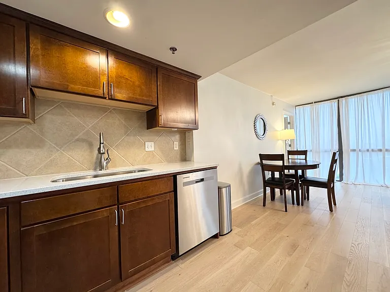 600A Admiral Blvd #807A — Photo 5