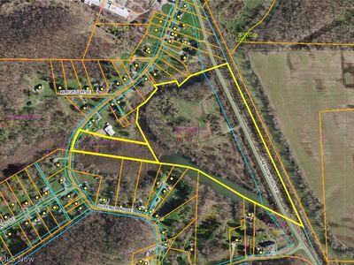 Wright Dr SE, Uhrichsville, OH, 44683
