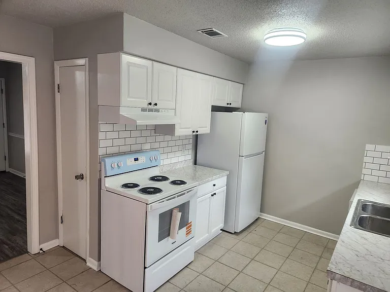 662 Mahoney Rd — Photo 6