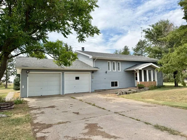 610 W Oak St, Colby, KS 67701