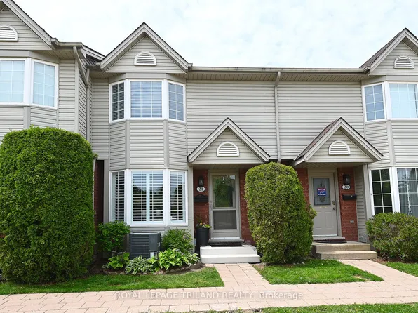 101 Brookside St #21, London, ON N5Z 5C9