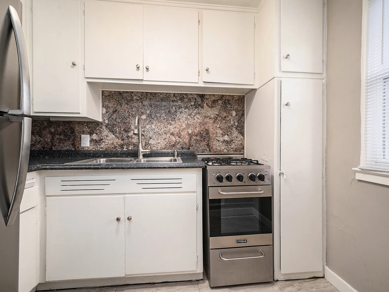 Manor Ridge Apartments — Photo 3
