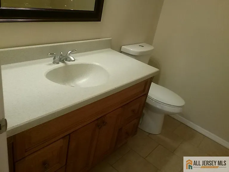 510 Sunshine Ct — Photo 17