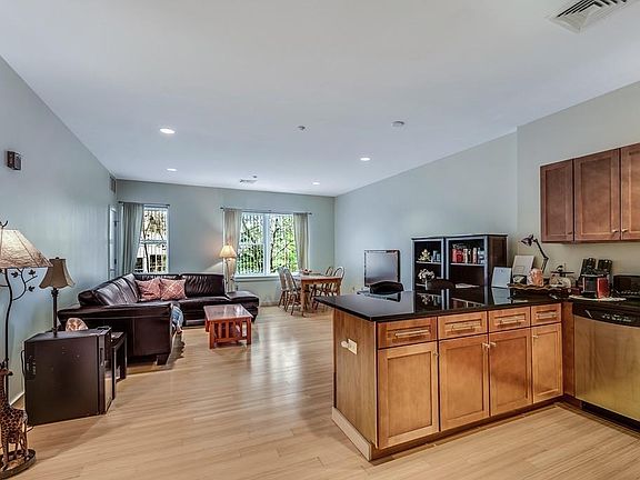 4th image of 99 Chestnut Hill Ave APT 316