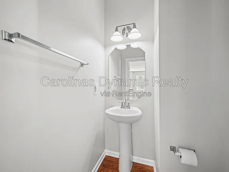 5470 Allison Ln — Photo 15