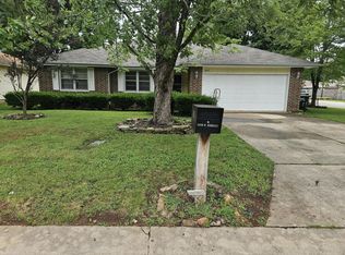 3459 W Camelot St, Springfield, MO 65807