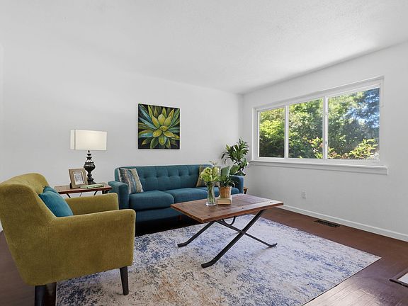 3rd image of 3122 Rosedale St