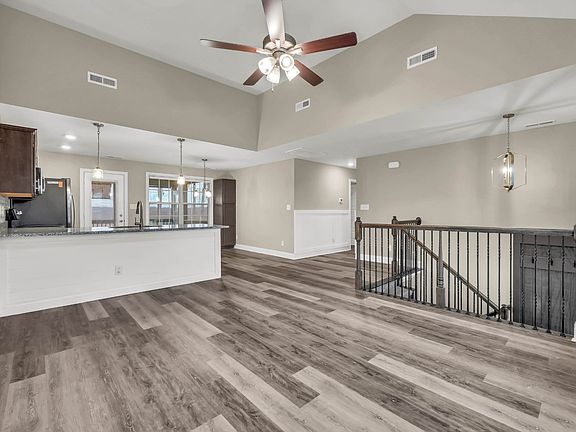 5th image of 1200 Cardinal Creek Dr