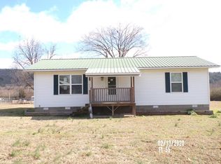 1002 N 2nd St, Ozark, AR 72949