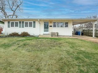 1425 Estes Dr, Florissant, MO 63031