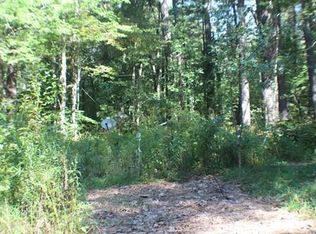 67 Pine St, Douglas, MA 01516