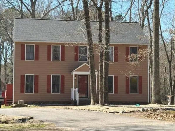 3913 Terjo Ln, Chester, VA 23831