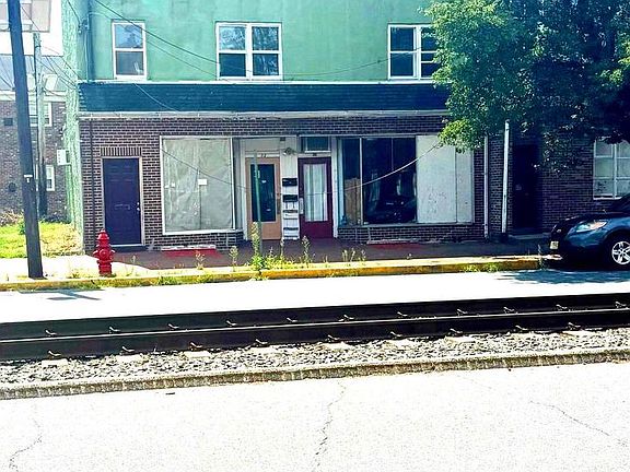 4th image of 20-22 E Broad St
