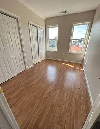 4th image of 301 Saint Mary St #301