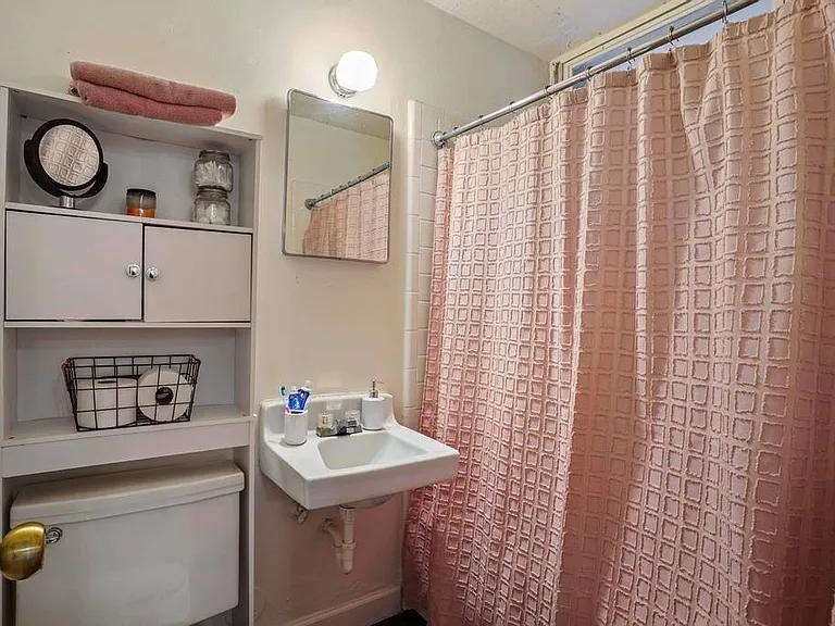Kearney Apartment Homes — Photo 36