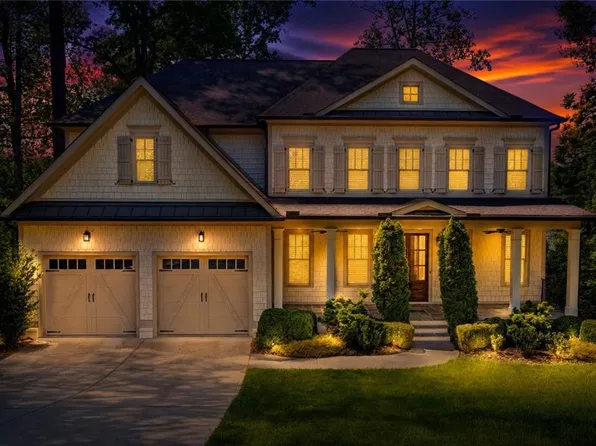 383 Birchfield Dr, Marietta, GA 30068