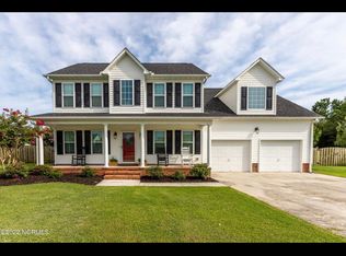 83 W Brenda Lee Dr, Hampstead, NC 28443