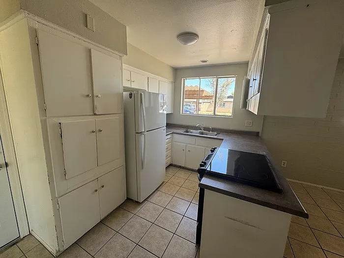 5857 W Coolidge St — Photo 10