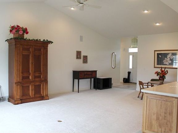 3rd image of 6006 Pebble Creek Dr