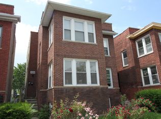 3339 W Cullom Ave #1, Chicago, IL 60618