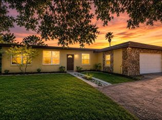 8812 Oakwood Dr, Lake Wales, FL 33898