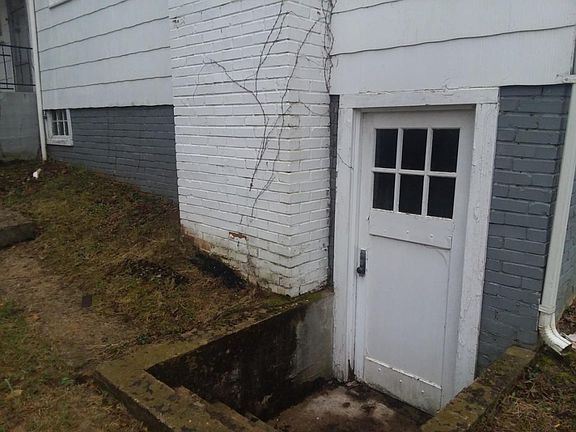 4th image of 1225 Tranbarger Dr