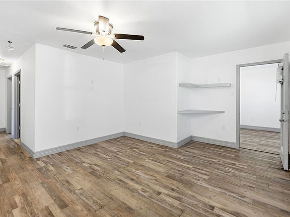 4th image of 1234 Easthaven Dr