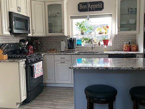 2nd image of 1603 Northshore Dr