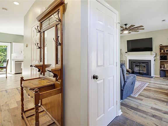 2nd image of 3607 Cardinal Ridge Dr